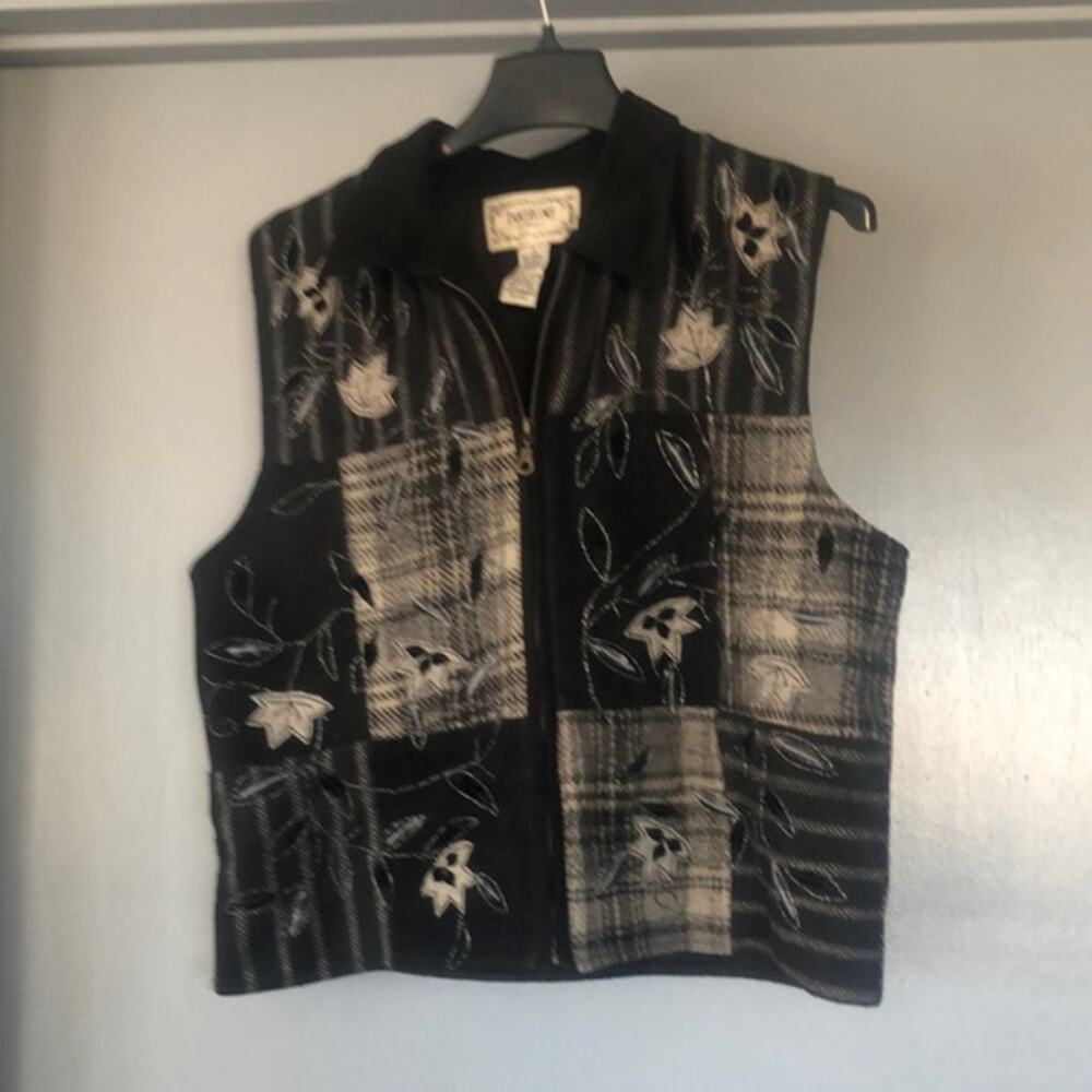 Tantrums Black Gray plaid Leather Patchwork Embroidered Sleeveless Zip Vest Sz L
